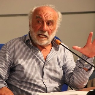 Enzo Barnabà presenta il libro "Il sentiero della speranza" a Savona in occasione della Giornata del Migrante e del Rifugiato