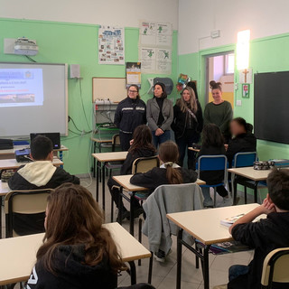 Loano, riprendono le lezioni di educazione stradale con gli alunni delle scuole