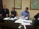 Il momento della firma. Da sinistra: Alessio Berta, Area Manager Savona-Imperia di Banca Carige; Laura Pagliarini, coordinatrice Federalberghi SV; Andrea Valle, Presidente Federalberghi SV; Vincenzo Bertino, Presidente Confcommercio SV Il momento della firma. Da sinistra: Alessio Berta, Area Manager Savona-Imperia di Banca Carige; Laura Pagliarini, coordinatrice Federalberghi SV; Andrea Valle, Presidente Federalberghi SV; Vincenzo Bertino, Presidente Confcommercio SV