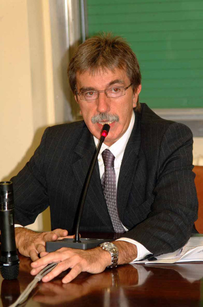 Flavio Neirotti, direttore generale ASL 2, bersaglio principale del durissimo attacco di Fulvia Veirana, FP CGIL