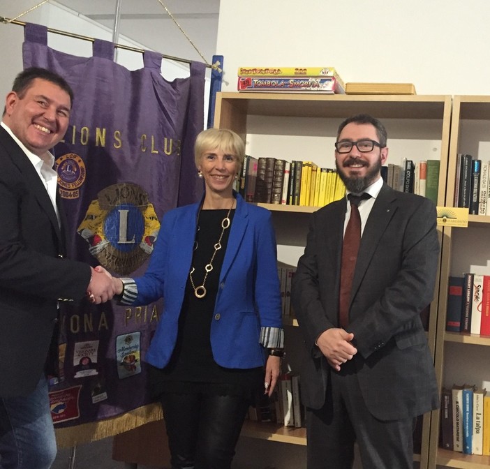 Savona, i Lions donano una "Biblioteca d'argento" alla Residenza Protetta "M. Bagnasco" Savona, i Lions donano una "Biblioteca d'argento" alla Residenza Protetta "M. Bagnasco"