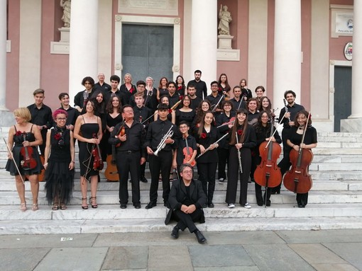 La OpenOrchestra diretta da Marco Reghezza ad Alassio col violinista Volodymyr Baran La OpenOrchestra diretta da Marco Reghezza ad Alassio col violinista Volodymyr Baran