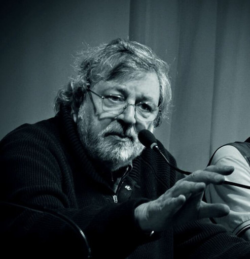 Savona ricorda Francesco Guccini: stasera in Piazza Sisto IV la "Cantata Anarchica" per il Maestrone Savona ricorda Francesco Guccini: stasera in Piazza Sisto IV la "Cantata Anarchica" per il Maestrone