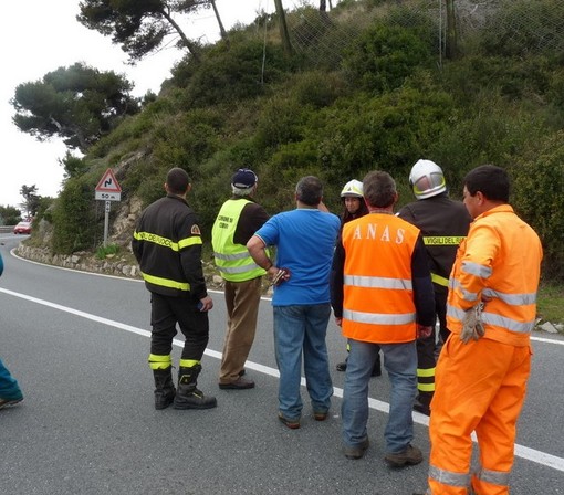 Frana di Andora - Cervo: Aurelia riaprirà entro domani sera. Forse (a dirlo è la Regione)