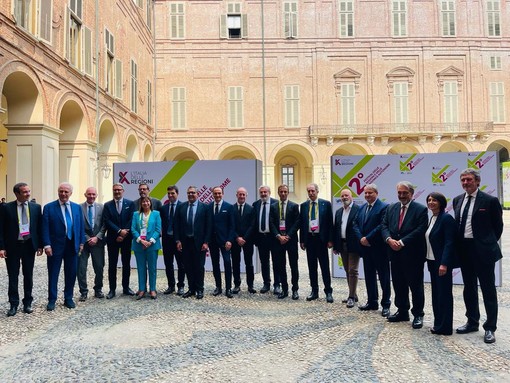 Festival delle regioni, Toti: "Mattarella ha segnato la strada sull'unità nelle diversità" Festival delle regioni, Toti: "Mattarella ha segnato la strada sull'unità nelle diversità"