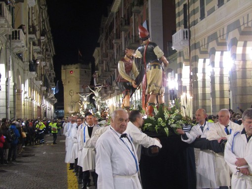 Processione del Venerdì Santo a Savona, la Croce Bianca cerca portatori per la cassa de "La Flagellazione"