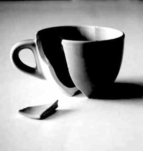 Mentre la FAC chiude al Senato le tazze sono Made in China