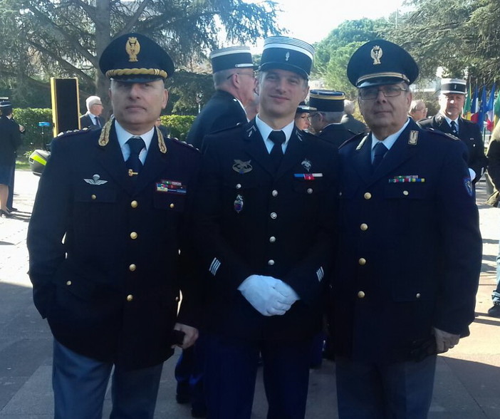 In pensione l’Ispettore Capo della Polizia Stradale di Imperia Fabio Giuliano, ex comandante anche a Savona In pensione l’Ispettore Capo della Polizia Stradale di Imperia Fabio Giuliano, ex comandante anche a Savona