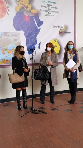 Le autorità di Savona, Altare e dell'ambasciata argentina