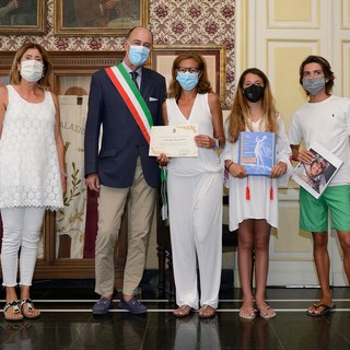 Alassio, premiati turisti fedeli alla città del muretto