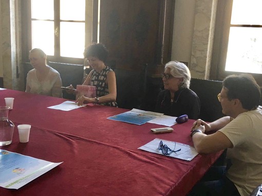Savona, Comune e Associazione Nascita e Dintorni insieme per le "Fiabe Itineranti" Savona, Comune e Associazione Nascita e Dintorni insieme per le "Fiabe Itineranti"