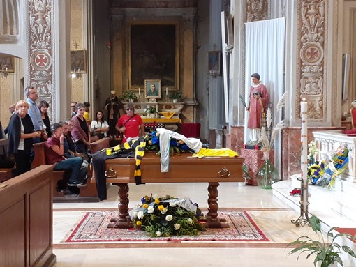 Commozione a Cairo per l’addio a Giuliano Boetti, storico dirigente dell'Aurora Calcio Commozione a Cairo per l’addio a Giuliano Boetti, storico dirigente dell'Aurora Calcio