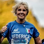 Da Andora alla Maratona di Berlino: a 54 anni, il riscatto di Federica. “Ho dedicato la mia vita a mio figlio, anche questa gara è per lui”