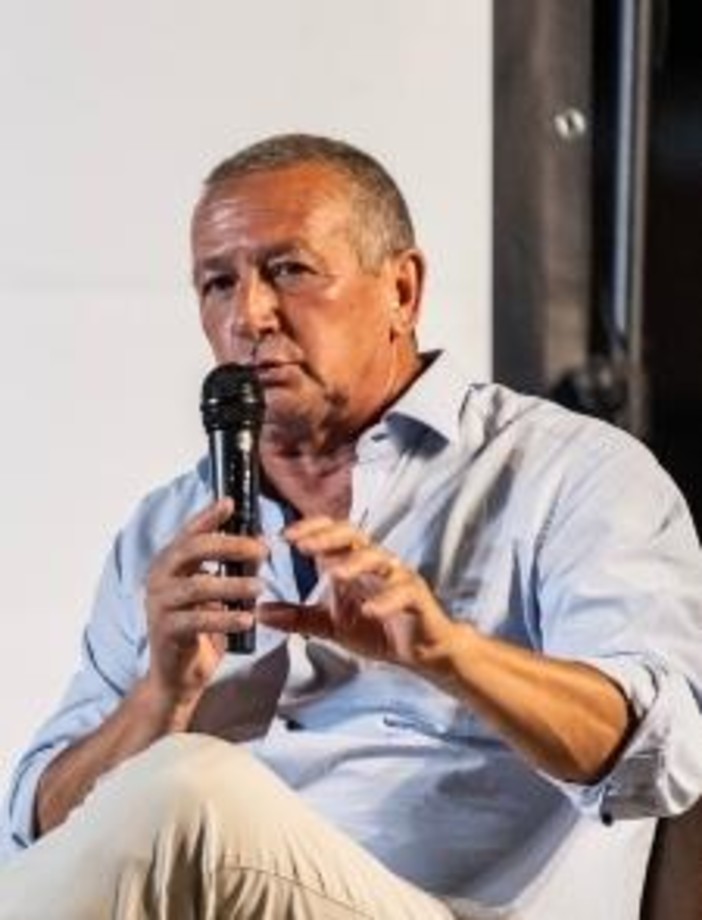 'Poche scontate parole ma tanti soldi' 'Poche scontate parole ma tanti soldi'