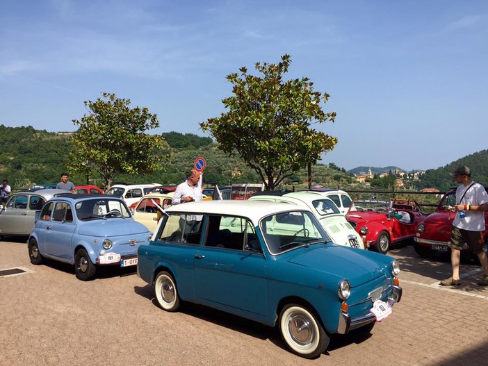 "Invasioni Digitali", ma anche la pacifica invasione delle 500, nel vivace weekend di Tovo S. Giacomo