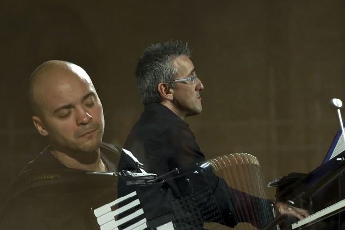 Finale: venerdì appuntamento con i tanghi del Duo Gardel Finale: venerdì appuntamento con i tanghi del Duo Gardel