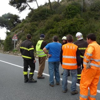 Frana di Andora - Cervo: Aurelia riaprirà entro domani sera. Forse (a dirlo è la Regione)