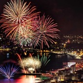 Pietra Ligure, Ferragosto tra fede e spettacolo: il 15 agosto tornano i fuochi piromusicali sul mare Pietra Ligure, Ferragosto tra fede e spettacolo: il 15 agosto tornano i fuochi piromusicali sul mare