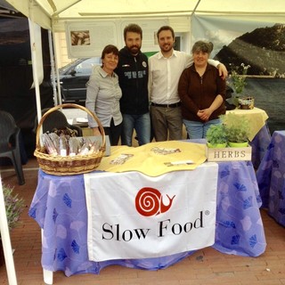 La piazza di Albenga si riempie nel weekend di deliziose prelibatezze