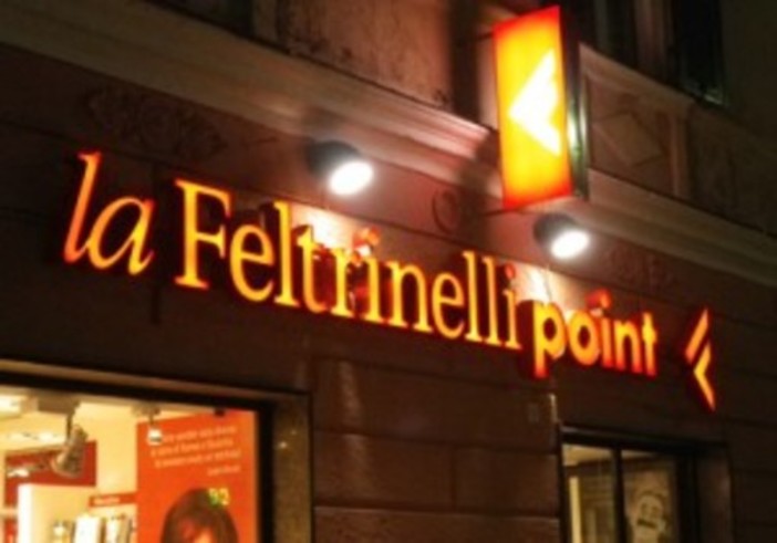 Alla Feltrinelli di Savona presentazione del libro "L'Italia in Guerra" Alla Feltrinelli di Savona presentazione del libro "L'Italia in Guerra"