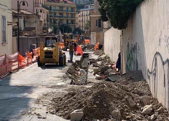 Finale, riapre a senso unico la viabilità su via Santuario Finale, riapre a senso unico la viabilità su via Santuario