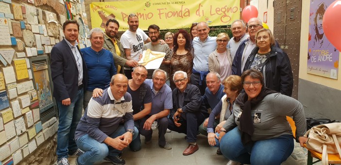 Albenga, Pace fatta tra i Fieui di Caruggi e i rappresentanti dei quartieri che organizzano il Palio