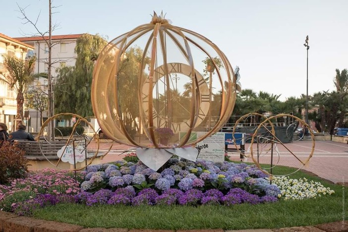 Fior d'Albenga: "Progetto Otto con Cenerentola" vince il concorso "Aiuola da Favola" (FOTO e VIDEO)