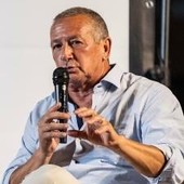 “La Spagna controcorrente va ad oriente” “La Spagna controcorrente va ad oriente”