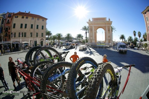 Finale Ligure, meno di 72 ore alla partenza della Enduro World Series 2014