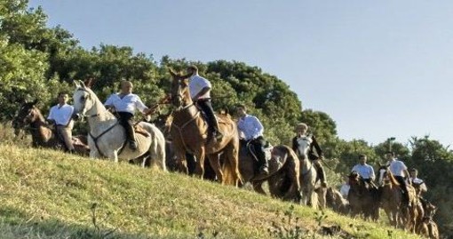 Finale: le Manie invase dai cavalieri del 1^ Triathlon Aleramico Finale: le Manie invase dai cavalieri del 1^ Triathlon Aleramico