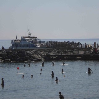 Collegamenti ed escursioni via mare potenziano l’offerta turistica di Laigueglia “borgo più bello d'Italia”