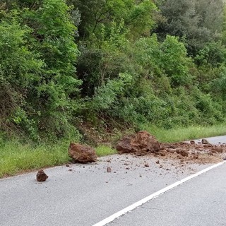 Savona, frana in via Cimavalle: vigili del fuoco mobilitati (FOTO)