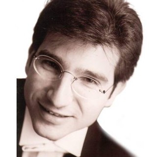 Finale: domani Loris Orlando porta in scena "Chopin, il poeta del pianoforte romantico"