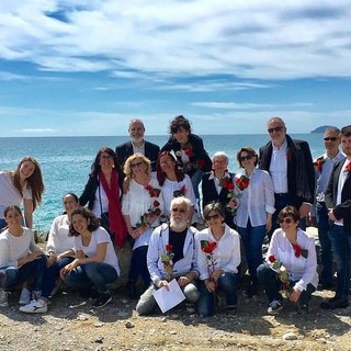 Buon Compleanno, #Cosavuoichetilegga! Primo anno di attività per l'associazione nata nei comprensori loanese e albenganese