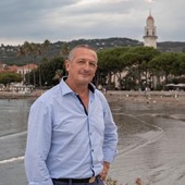 È ora che i militari dicano signornò È ora che i militari dicano signornò