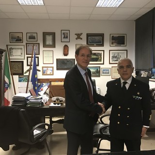 Porti, il neo Presidente Paolo Emilio Signorini fa visita al Comandante del porto di Savona