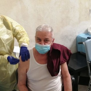 Albenga: stamattina i primi vaccini all'Auditorium San Carlo (FOTO e VIDEO)