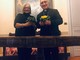 Nella foto: Ginetta Perrone (vicepresidente Centro Aiuto Vita Ingauno) e Mons. Guglielmo Borghetti, Vescovo della Diocesi Albenga-Imperia Nella foto: Ginetta Perrone (vicepresidente Centro Aiuto Vita Ingauno) e Mons. Guglielmo Borghetti, Vescovo della Diocesi Albenga-Imperia