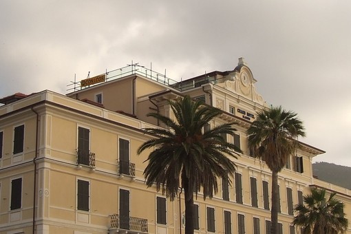 &quot;Operazione&quot; Grand Hotel ad Alassio, tra lavori extra e cambiamenti costerà circa 17 milioni ai cittadini