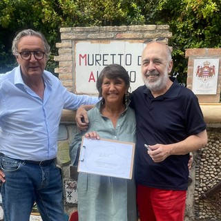Il Muretto di Alassio si arricchisce della firma di Giorgio Laveri