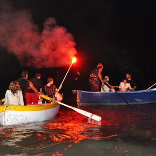 Laigueglia: rievocato con i fuochi lo sbarco dei saraceni