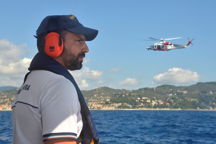Operazione 'Mare Sicuro 2020' i risultati: in aumento i soccorsi in mare, calano i decessi Operazione 'Mare Sicuro 2020' i risultati: in aumento i soccorsi in mare, calano i decessi