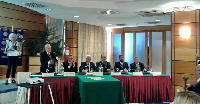 Gemellaggio tra Lions italiani e spagnoli sotto il segno del grande varazzino Lanzarotto Malocello Gemellaggio tra Lions italiani e spagnoli sotto il segno del grande varazzino Lanzarotto Malocello