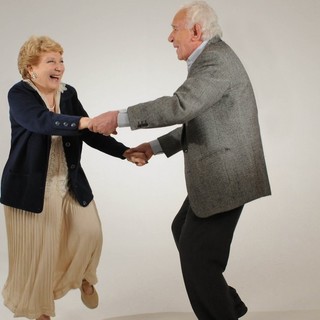 AlbengaTeatro 2012, domani sera "Gin Game" con Valeria Valeri e Paolo Ferrari