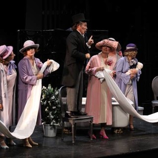 "Sul cappello..." l'Opera Giocosa alla Ubik