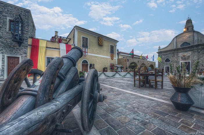 A Giustenice tornano le suggestioni del Medioevo: venerdì la Cena Gran Baccanale, nel fine settimana il Palio dei Carri