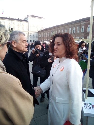 La &quot;marea pro-TAV&quot; si sposta da Torino a Genova. Il sindaco di Vado Monica Giuliano: &quot;Questo è il momento di puntare sulle infrastrutture&quot;
