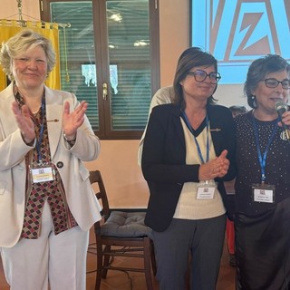 Nella foto l'Ad Area 03 Distretto 30 Graziella Cavanna, l'attuale presidente di Zonta Alassio-Albenga Antonella Garnero e la past president Maria Grazia Timo Nella foto l'Ad Area 03 Distretto 30 Graziella Cavanna, l'attuale presidente di Zonta Alassio-Albenga Antonella Garnero e la past president Maria Grazia Timo