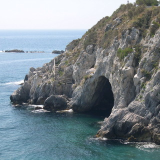 Bergeggi: escursione a Punta Prodani e la Grotta Marina