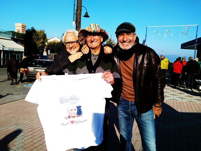 Nella foto, da sx: Gino Rapa, Gianfranco "Feroce" Radini e Sergio Giusto dei "Fieui di Caruggi"